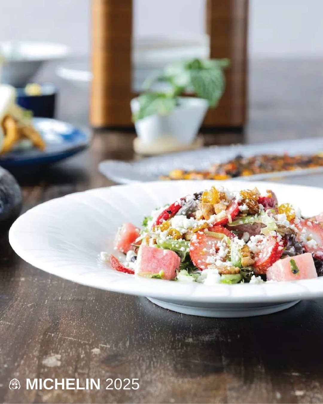 Serving up smoked meats and global-inspired barbecue, Salt Smokehouse uses only the freshest ingredients and offers a welcoming dining atmosphere. 🍴In 2025, this local eatery was named a recommended restaurant in the first-ever MICHELIN Guide to the American South, making it a must-visit for tourists and locals alike.

📍@saltsmokehouse