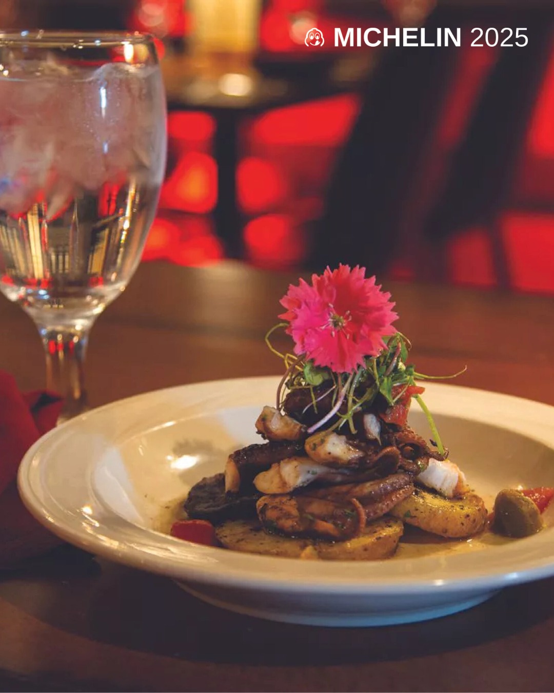 Located in downtown Huntsville, Purveyor was named a recommended restaurant in the first-ever MICHELIN Guide to the American South in 2025. 🍽️ Offering casual fine dining, guests can enjoy dishes made with fresh, locally sourced ingredients complemented by craft beers, unique bourbons, and exclusive wines.

📍@purveyorhuntsville